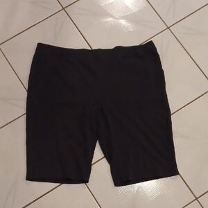 4/$40 Black Short - Fit Size 4X (US22)